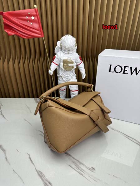 2023年早秋新作入荷高品質 LOEWE バッグ  LOW1工場 24CM