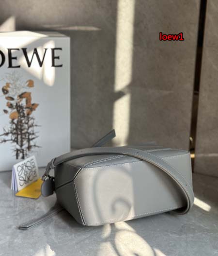 2023年早秋新作入荷高品質 LOEWE バッグ  LOW1工場24*10*14cm