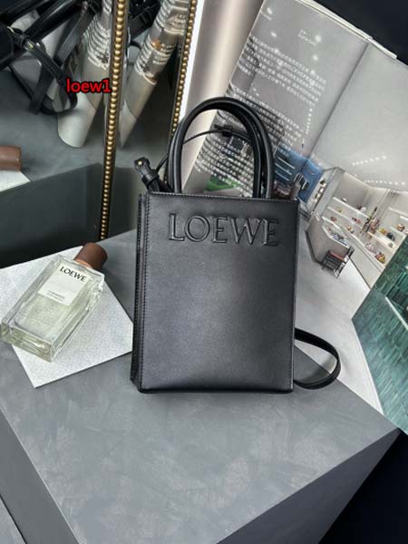 2023年早秋新作入荷高品質 LOEWE バッグ  LOW1工場 size:L34×W15×H41cm