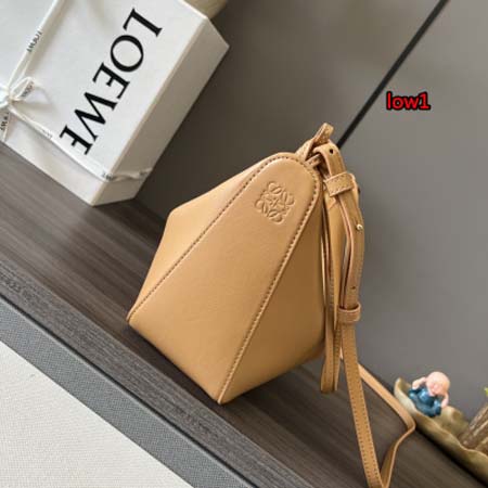 2023年早秋新作入荷高品質 LOEWE バッグ LOW1工場 SIZE:28*17*9.5CM