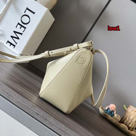 2023年早秋新作入荷高品質 LOEWE バッグ LOW1工場 SIZE:19-13-4