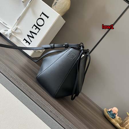 2023年早秋新作入荷高品質 LOEWE バッグ LOW1工場 SIZE:19-13-4