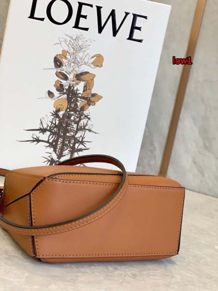 2023年早秋新作入荷高品質 LOEWE バッグ LOW1工場 SIZE:18*12.5*8cm