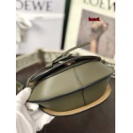 2023年早秋新作入荷高品質MiNi Gate LOEWE バッグ  LOW1工場15*12.5*9cm