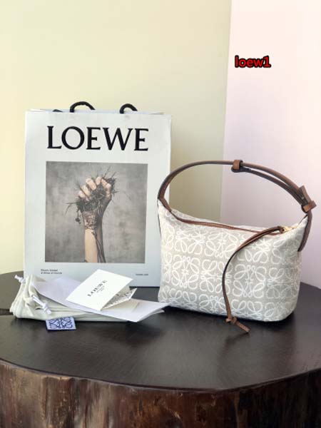 2023年早秋新作入荷高品質 LOEWE バッグ  LOW1...