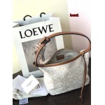 2023年早秋新作入荷高品質 LOEWE バッグ  LOW1工場21-12-12.5cm