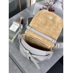 2023年早秋新作入荷高品質 LOEWE バッグ  LOW1工場15*12.5*9cm