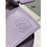 2023年早秋新作入荷高品質 LOEWE バッグ  LOW1工場24*10.5*16.5cm