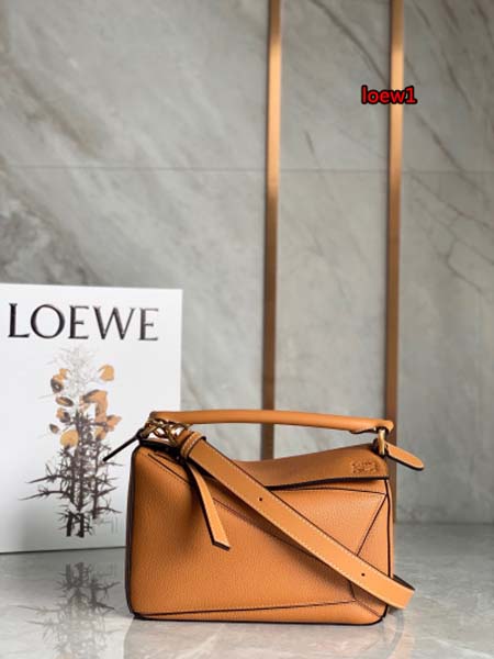 2023年早秋新作入荷高品質 LOEWE バッグ  LOW1...