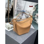 2023年早秋新作入荷高品質 LOEWE バッグ  LOW1工場