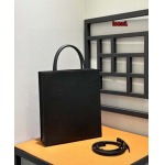 2023年早秋新作入荷高品質 LOEWE バッグ  LOW1工場