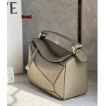 2023年早秋新作入荷高品質 LOEWE バッグ  LOW1工場 size:24*10*14cm