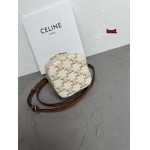 2023年早秋新作入荷高品質 CELINE バッグ LOW1工場 SIZE:9.5x8X9