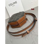 2023年早秋新作入荷高品質 CELINE バッグ LOW1工場