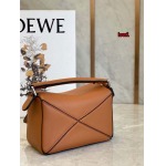 2023年早秋新作入荷高品質 LOEWE バッグ LOW1工場 SIZE:18*12.5*8cm