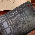 2023年早秋新作入荷バーバリー スクエアフォルムクラッチバッグ3工場28x18X3