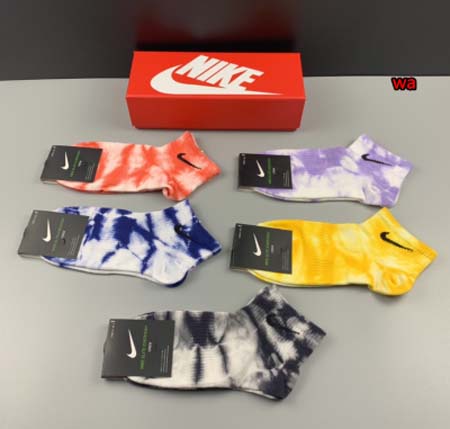 2023年新品人気 NIKE  靴下一箱5足セット