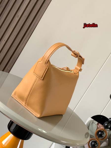 2023年早秋新作入荷高品質 LOEWE バッグ jiatelin工場 SIZE:21CM～17CM～13CM