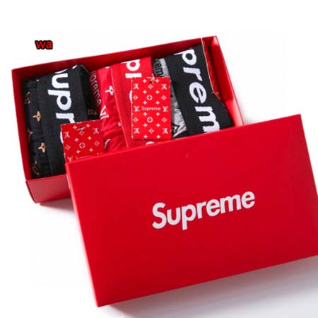 2023年新品人気SUPREME メンズ 下着一箱ごとに3枚