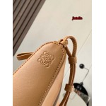 2023年早秋新作入荷高品質 LOEWE バッグ jiatelin工場 SIZE:28～19～9.5CM