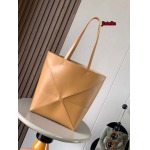 2023年早秋新作入荷高品質 LOEWE バッグ jiatelin工場 SIZE:31～25～14CM