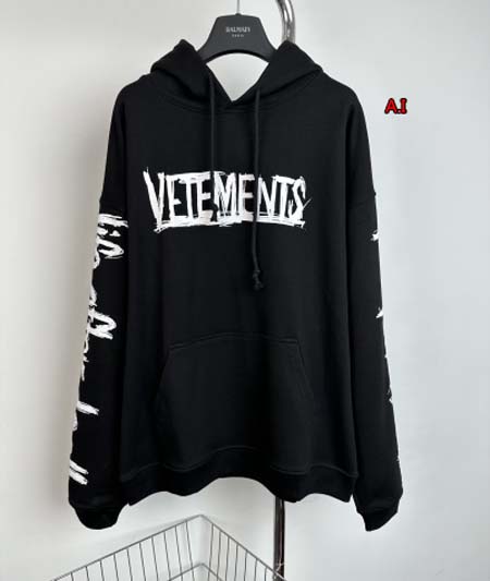 2023年10月27日秋冬新品入荷VETEMENTS スウェ...