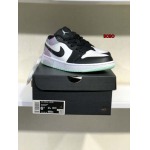 新作入荷Air Jordan 1 Low NIKE 女性スニーカー BOBO工場.SIZE:36-40