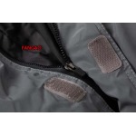 2023年11月21日秋冬新品入荷Fear Of God Essentials ダウンジャケットfangao工場