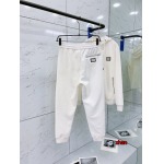 2023年11月23日秋冬新品入荷プラダ上下セットです zhan 工場M-3XL