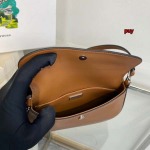 2024年原版復刻新作入荷 プラダ バッグ puy工場 size:23X18X2.5CM