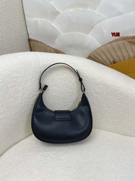 2024年3月27日人気新作入荷 CELINE ブランドバッグ yue工場23×14×7cm