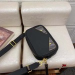 2024年3月18日早春新作入荷FENDIバッグを斜めにまたぐ jux工場24-16-7