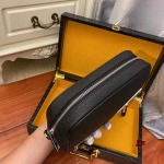 2024年3月18日早春新作入荷FENDIバッグを斜めにまたぐ jux工場24-16-7