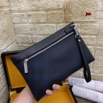 2024年3月19日新作入荷バーバリースクエアフォルムクラッチバッグjux工場28cm