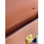 2024年3月27日人気新作入荷 CELINE ブランドバッグ yue工場21x11x4cm