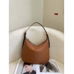 2024年3月27日人気新作入荷 CELINE ブランドバッグ yue工場22x13.5x4CM