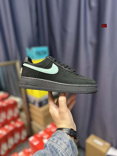 2024年人気新作 原版復刻入荷 NIKE TIFFANY ...