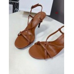 2024年4月29日夏季新作入荷 CELINE サンダル本  XJ工場35-40