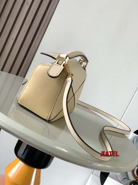 2024年春夏新作入荷高品質 LOEWE バッグ jiatel工場 SIZE:18～12.5～8CM