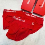 2024年新品人気SUPREME  メンズ 下着一箱ごとに3枚