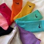 2024年新品人気NIKE 靴下一箱5足セット