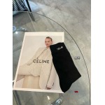 2024年新品人気CELINE 靴下一箱4足セット