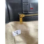 2024年5月29日人気新作入荷 CELINE ブランドバッグ sail工場27*31*25CM