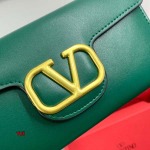 2024年6月3日人気新作入荷Valentino 財布 yue工場19*10*2