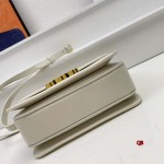 2024年6月5日人気新作入荷 CELINE バッグqb工場18CM