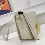 2024年6月5日人気新作入荷 CELINE バッグqb工場18CM