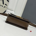 2024年6月5日人気新作入荷 CELINE バッグqb工場18cm