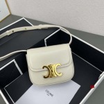 2024年6月5日人気新作入荷 CELINE バッグqb工場11*10cm