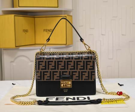 2024年6月5日人気新作入荷 FENDI  バッグqb工場...