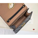 2024年6月5日人気新作入荷 FENDI  バッグqb工場25cm、18cm、10cm